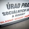 Nezamestnanosť rastie a môže ďalej rásť. Slovenský trh práce naráža na regionáln...