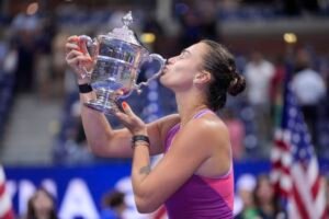 Arina Sobolenková je kráľovná tvrdých povrchov. Po dvoch tituloch z Melbourne má...