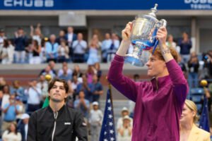 Sinner zdolal Fritza a k titulu z Australian Open pridal ďalší z US Open. Nastal...