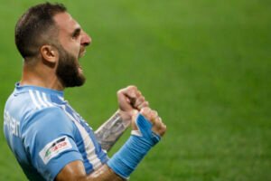 Slovan Bratislava si triumfom v Michalovciach upevnil pozíciu lídra, Zemplínčani...
