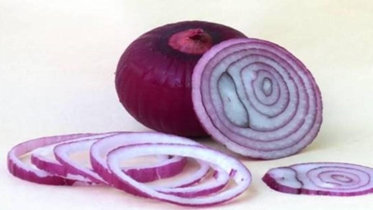 Toto všetko dokáže obyčajná červená cibuľa s Vaším telom a zdravím: Oddnes ju budem jesť určite aj s deťmi častejšie!