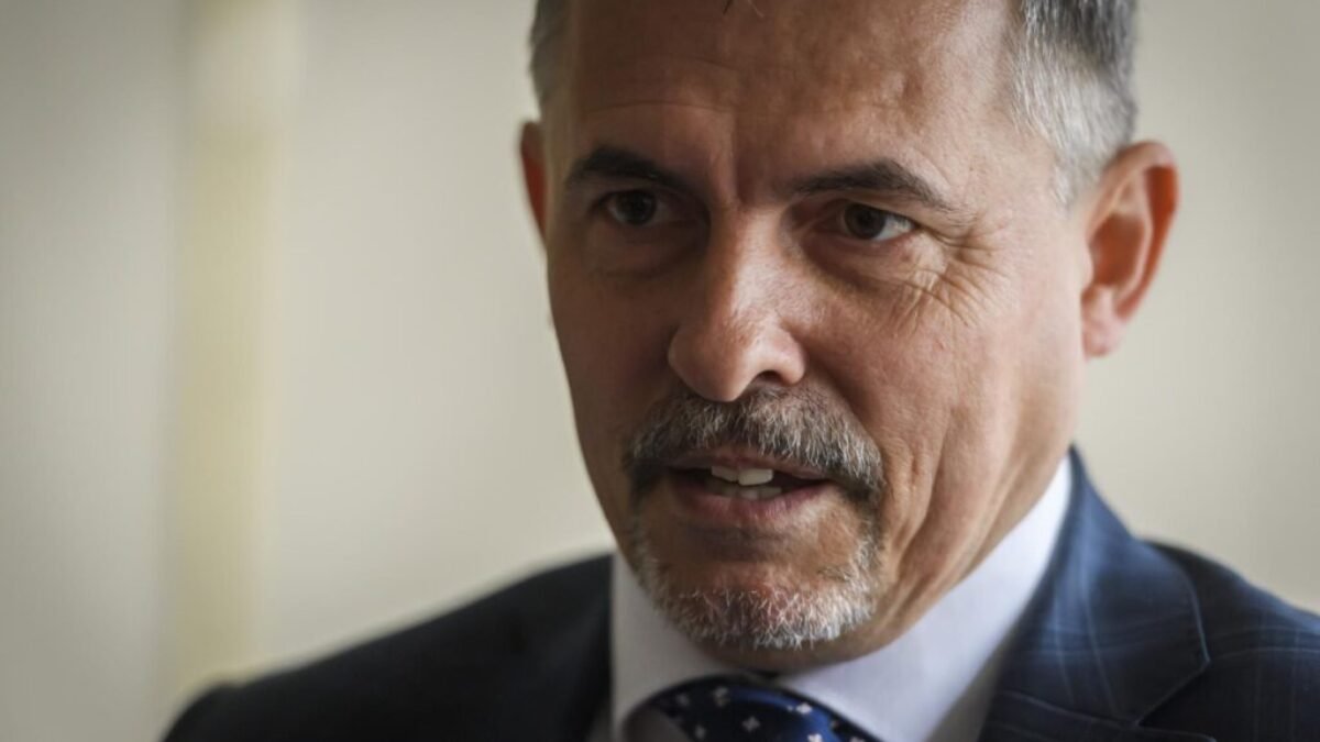 Lukáš Machala: PANI POSLANKYŇA ZORA JAUROVÁ MA JEDNODUCHO ZBOŽŇUJE!