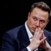 Elon Musk stratil 71 miliárd dolárov z celkovej hodnoty svojho majetku.