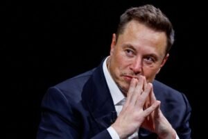 Elon Musk stratil 71 miliárd dolárov z celkovej hodnoty svojho majetku.