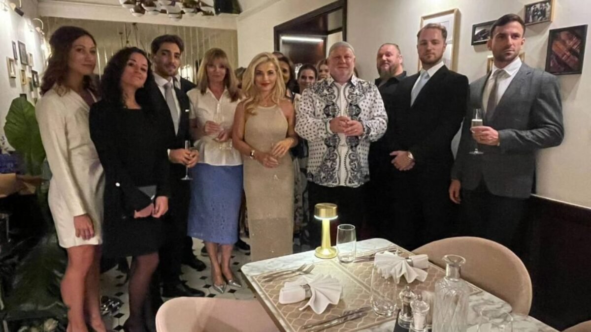 Martina Šimkovičová: Včera som strávila mimoriadne príjemný večer v spoločnosti hercov, tanečníkov, baletných majstrov a spevákov z Národného divadla Košice.