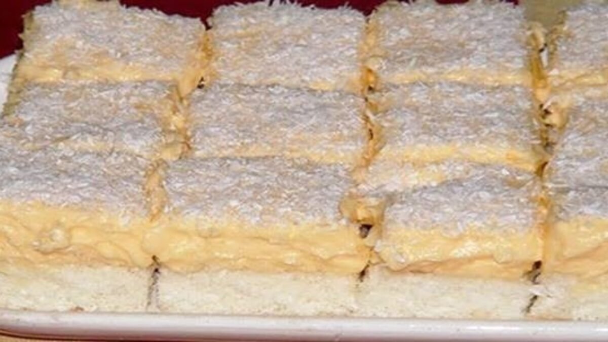 Fantastický a chutný raffaelo koláčik s báječnou chuťou: Obľúbený koláčik u Nás doma!