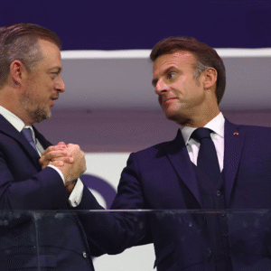 Macrona vypískali na záverečnom ceremoniáli paralympijských hier