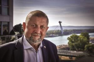 JUDr. Štefan Harabin: Kam sa ženie kolektívny Západ