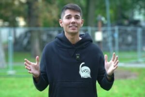 NADÁCIA ZASTAVME KORUPCIU SA ZASLÚŽENE ČERVENÁ OD HANBY!