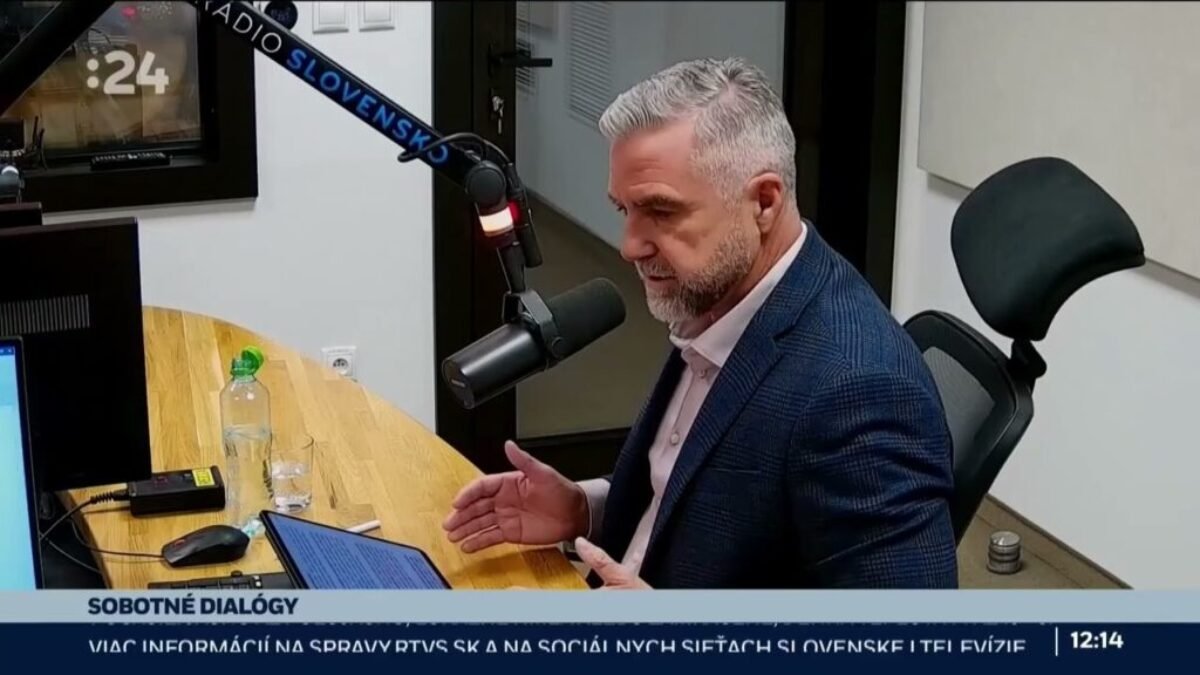 T. GAŠPAR: PANI KOLÍKOVÁ A PSYCHO MATOVIČ DOKÁŽU MAJSTROVSKY VYPRÁŽAŤ SNEHOVÉ GULE, EFEKT JE NULOVÝ