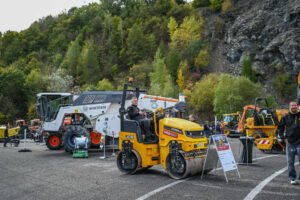 Dni slovenských cestárov: Bratislavský kraj predstavil cestárske vozidlá a mecha...