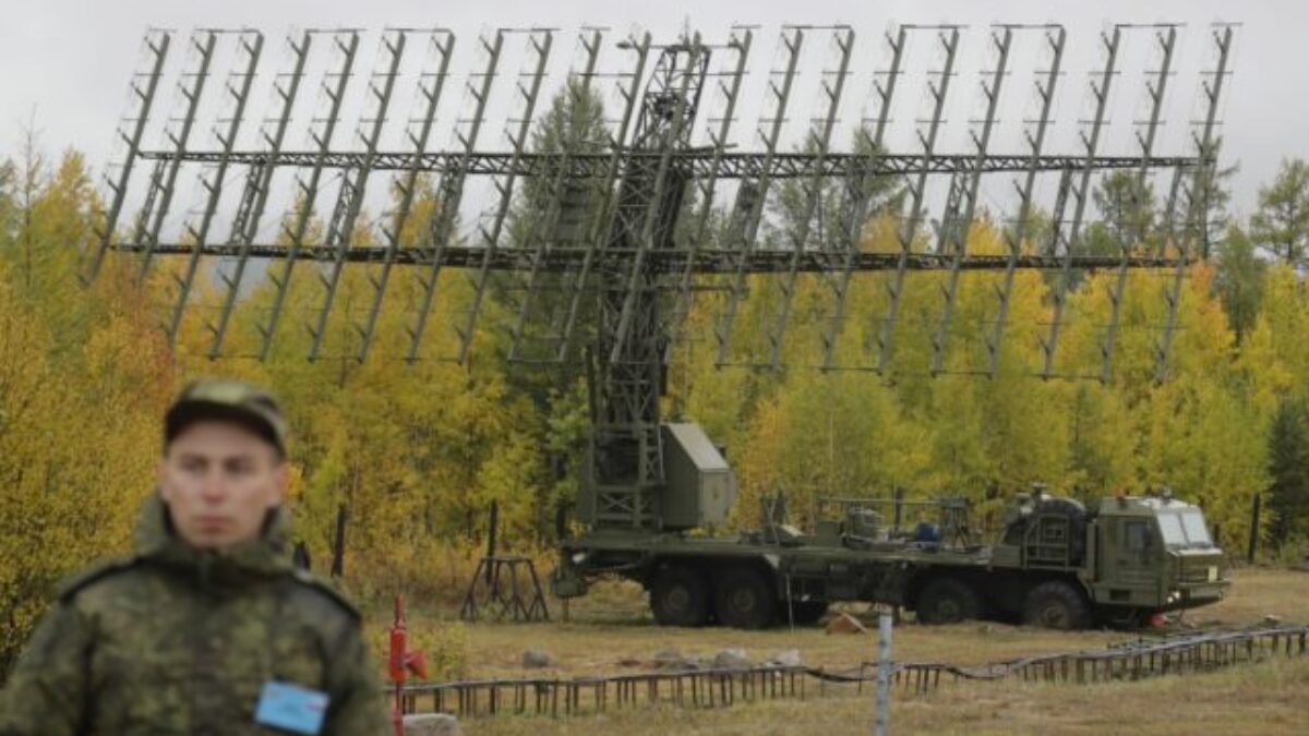 Ukrajinci zničili ruský radar Nebo-M, otvorí im to „vzdušný koridor“ pre efektívnejšie využívanie rakiet