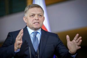 Hrádzu proti progresivizmu poctivo budujeme, tvrdí premiér Fico