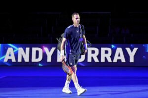 Andy Murray sa po skončení kariéry mení na nepoznanie, vymenil tenisovú raketu a...