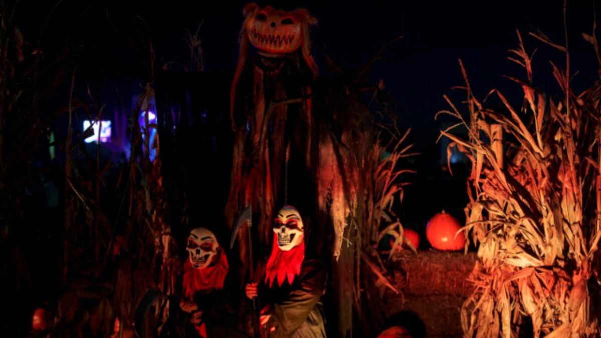Mnohí vnímajú Halloween ako komerčný sviatok pochádzajúci z USA, jeho pôvod však leží v Európe, vysvetľuje etnologička Nádaská