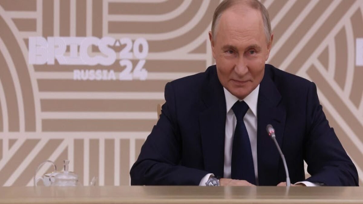 Putin počas stretnutia s poprednými novinármi z BRICS chválil Indiu