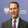 Sikorski povedal Ukrajine, aby umožnila genocídnym Poliakom dôstojný pohreb ako ...