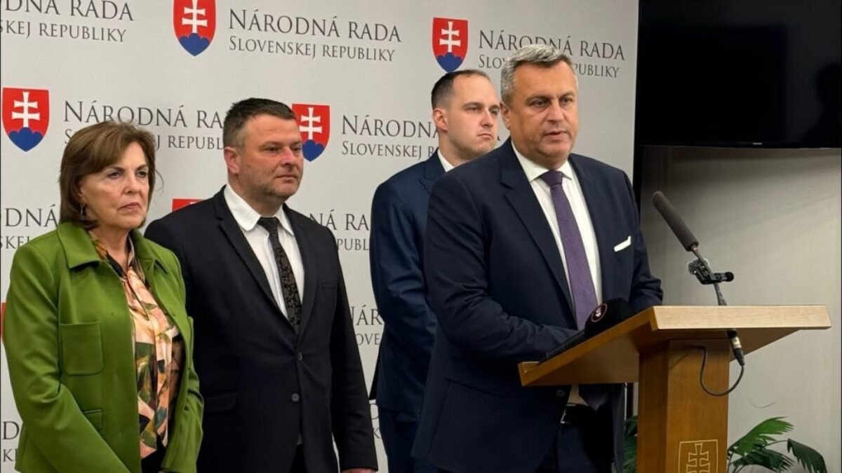 Úradníci sa budú môcť venovať dôležitejším veciam v rámci ich samospráv.