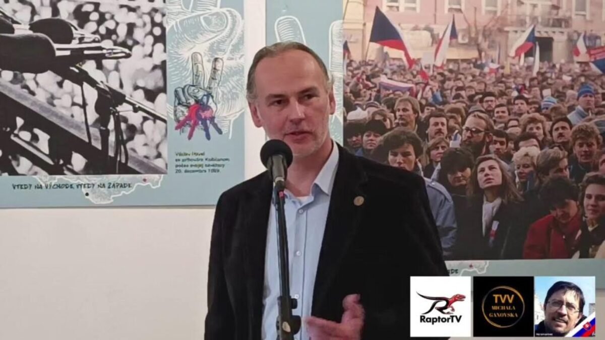 Vernisáž výstav v Pistóriho paláci s Pavlom Demešom