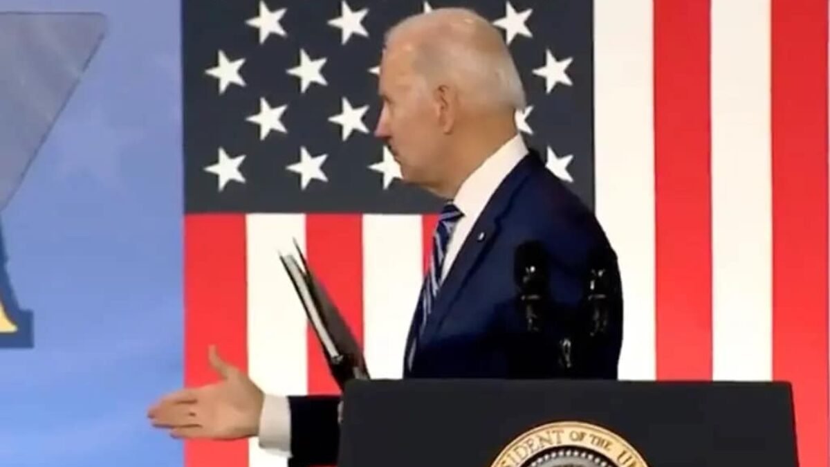 Gyimesi György: PODPISOVAL ÚTOKY NA VNÚTROZEMIE RUSKA SVOJPRÁVNY ČLOVEK? 

Joe Biden povolil Ukrajine útoky na ruské vnutrozenie americkými raketami. Je to dosť nebezpečné…