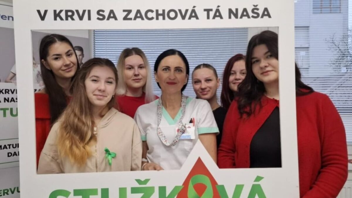 Michalovce: STUŽKOVÁ NA MICHALOVSKEJ TRANSFÚZKE

V krvi sa zachová, ta naša stužková. Heslo týchto dní, ktoré vyzýva študentov stredných škôl v Michalovciach na darova…