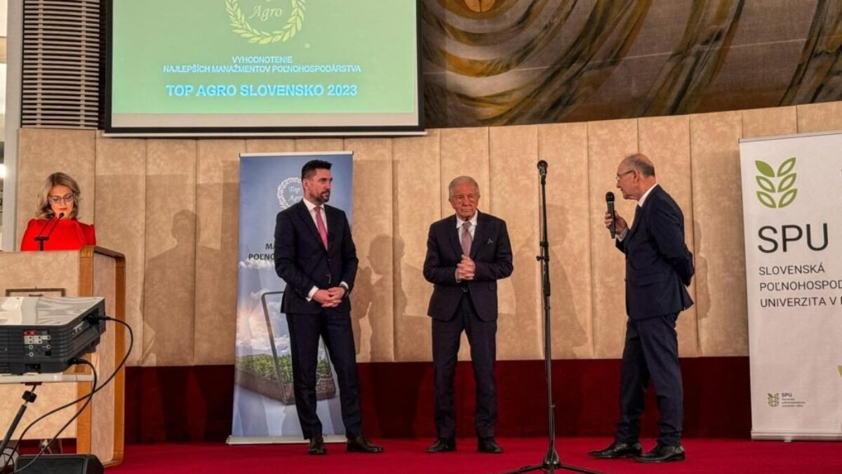 Richard Takáč: OCENILI SME NAJLEPŠÍCH V AGROSEKTORE

Pravdou je, že ocenenie si zaslúži každý, kto sa na túto ťažku, ale krásnu prácu v poľnohospodárstve odhodlal. 
TOP AG…