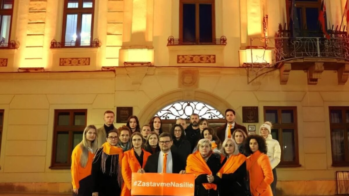 Prešov: ZASTAVME NÁSILIE NA ŽENÁCH

Mesto Prešov sa zapája do šiesteho ročníka globálnej kampane “Zastavme násilie na ženách” s posolstvom: Zafarbime svet na oranžo…