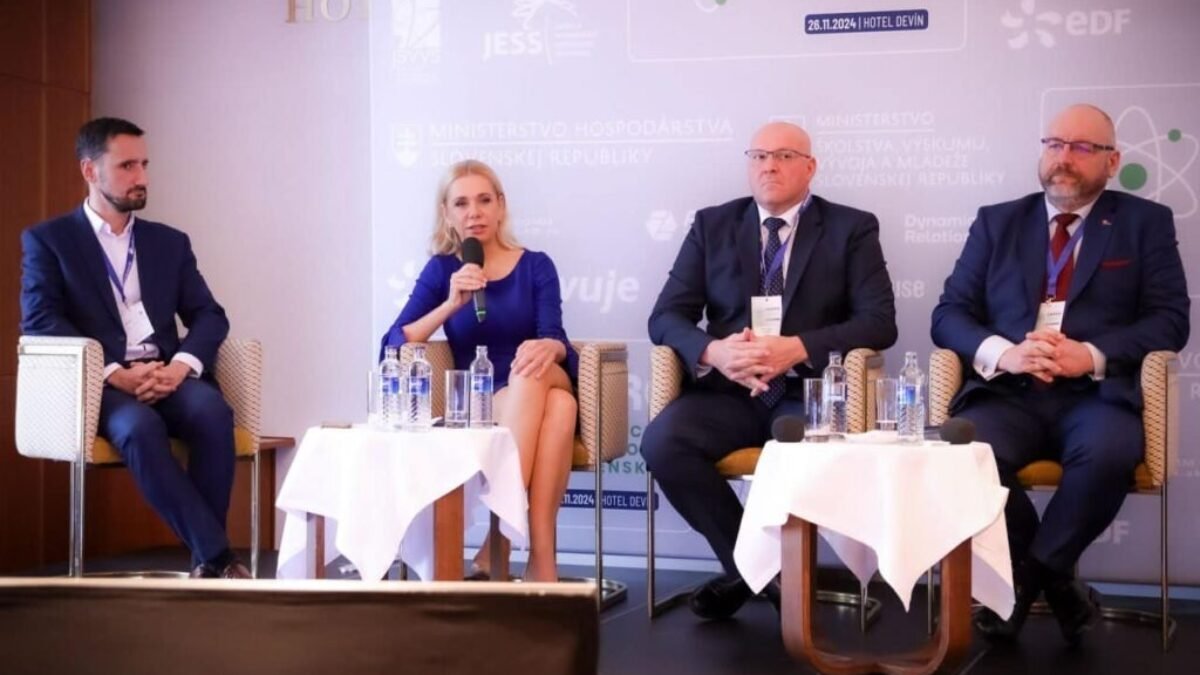 Denisa Saková: JADROVÁ ENERGETIKA JE BUDÚCNOSŤ SLOVENSKA

Včera som sa zúčastnila jadrovej konferencie s našimi poprednými odborníkmi, veľvyslancami a predstaviteľmi veľký…