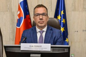 Tomášova novela zákona o skrátenej práci ide do druhého čítania, parlament ju pr...