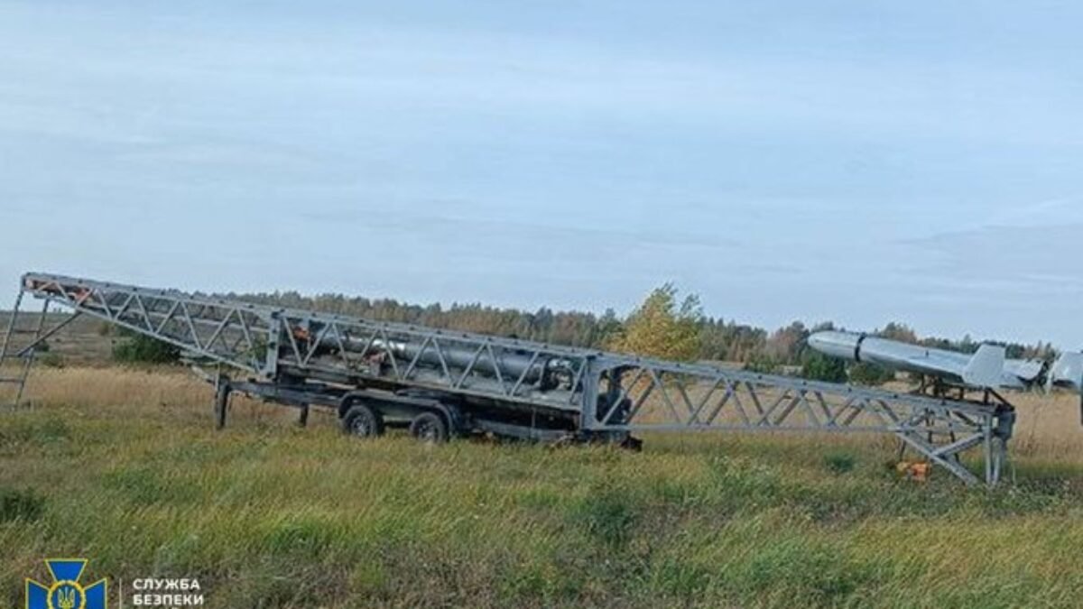Útokmi dronov na Moskvu mohli sondovať trasy pre rakety: Ako drony doleteli k hlavnému mestu a… zahynuli