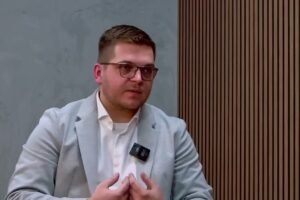 I. MELICHER: SMER PRIŠIEL DO VLÁDY MAKAŤ A DORUČOVAŤ VÝSLEDKY🇸🇰