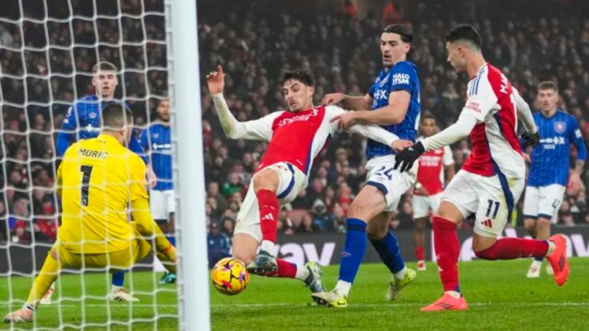 Arsenal Londýn po víťazstve nad Ipswichom poskočil na 2. miesto, jediný gól stretnutia strelil Kai Havertz