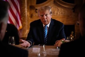 Donald Trump má tri plány na vyriešenie konfliktu na Ukrajine. Všetky vylučujú č...