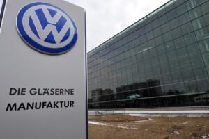Zamestnanci všetkých tovární Volkswagen štrajkovali