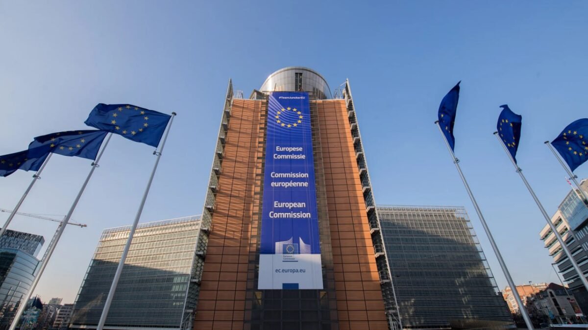Nové zloženie Európskej komisie začalo vykonávať svoju činnosť