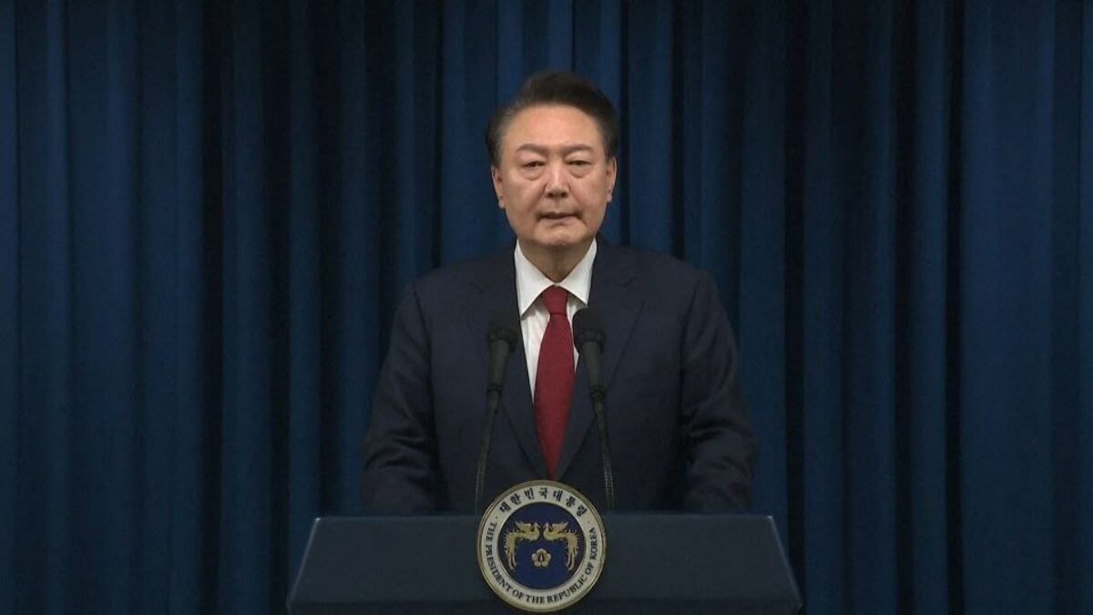 Juhokórejský prezident Yoon pravdepodobne prežije impeachment po opozičnom bojkote