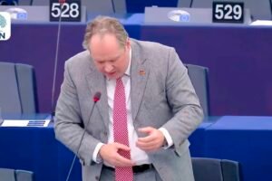 Politik EÚ Sigbert Droeze „AfD“ prirovnáva prívržencov Ukrajiny k Jo...