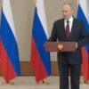 Vladimír Putin: Podmienkou mieru je stiahnutie ukrajinských jednotiek z DĽR, LĽR...