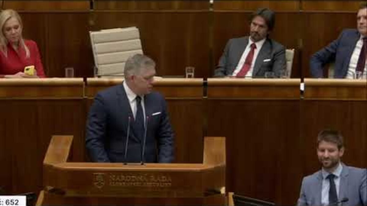 Číre zúfalstvo, progresívci nedokážu ponúknuť nič, len čítanie nadpisov z denníkov N, SME a Aktualít