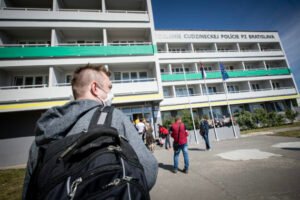Cudzinecká polícia čoskoro rozšíri počet pracovísk, rezervácie bude možné vykona...