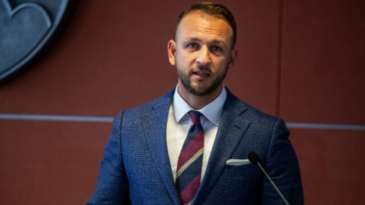 Šutaj Eštok: Skončili sa časy vítačov migrantov a vlád, ktoré nedokážu ochrániť svojich občanov – VIDEO