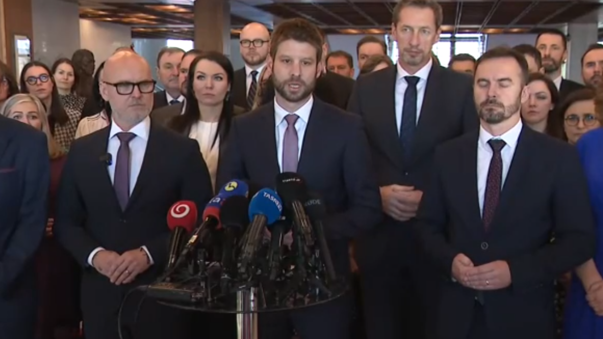 Opozícia rozohrala veľmi nebezpečnú hru