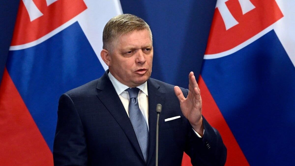 Robert Fico: OPOZÍCIA SI ASI MYSLÍ, ŽE NEMÁME NIČ INÉ NA ROBOTE, AKO CHODIŤ DO PARLAMENTU A KAŽDÝ DEŇ POČÚVAŤ VYSTÚPENIA ŠIMEČKU, KTORÉ MU PÍŠU DENNÍK N A SME.