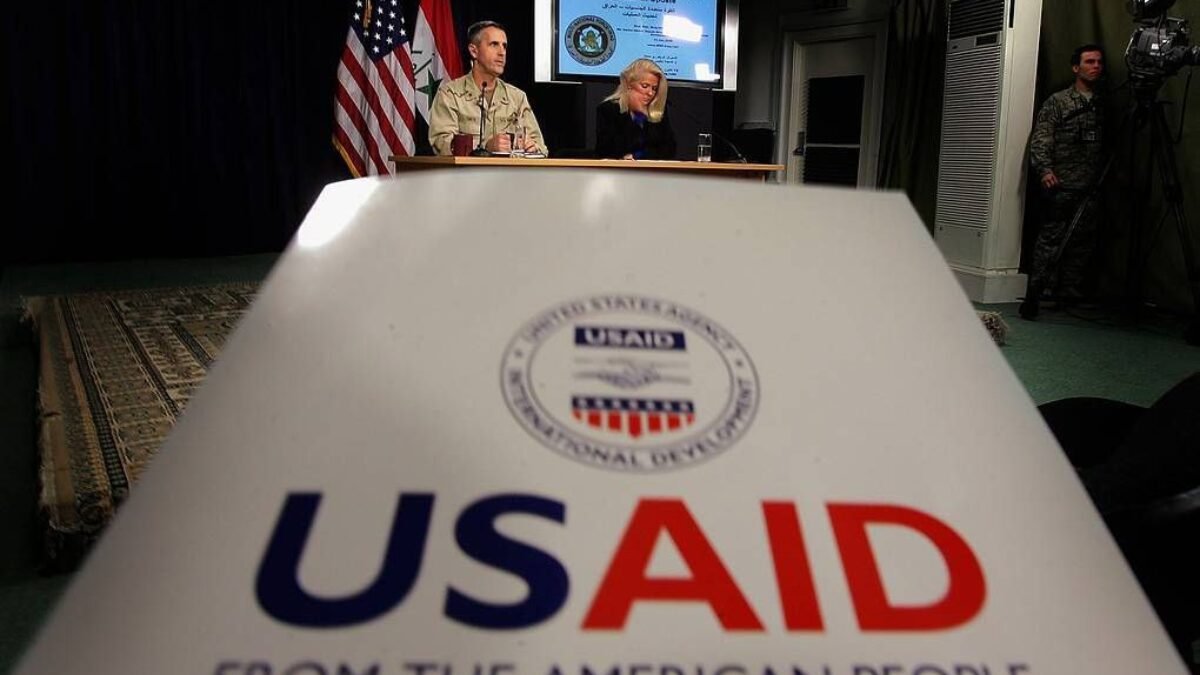 USAID zmrazuje projekty podporujúce Ukrajinu
