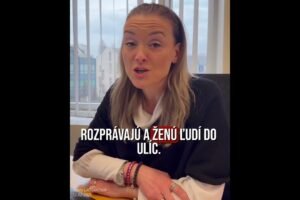 J. Laššáková: Dokonalé pokrytectvo progresívcov v praxi