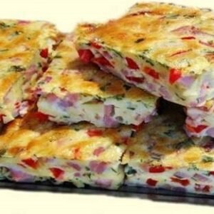 Moje obľúbené slané raňajky či večera: Vaječné rezy so šunkou a červenou papriko...