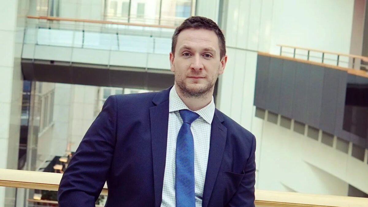 (Rozhovor) Milan Uhrík: Progresívci chcú naďalej podporovať nebezpečných ukrajinských extrémistov