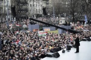 Orbán ohlásil „veľkonočné upratovanie“ médií a mimovládnych organizácií financov...