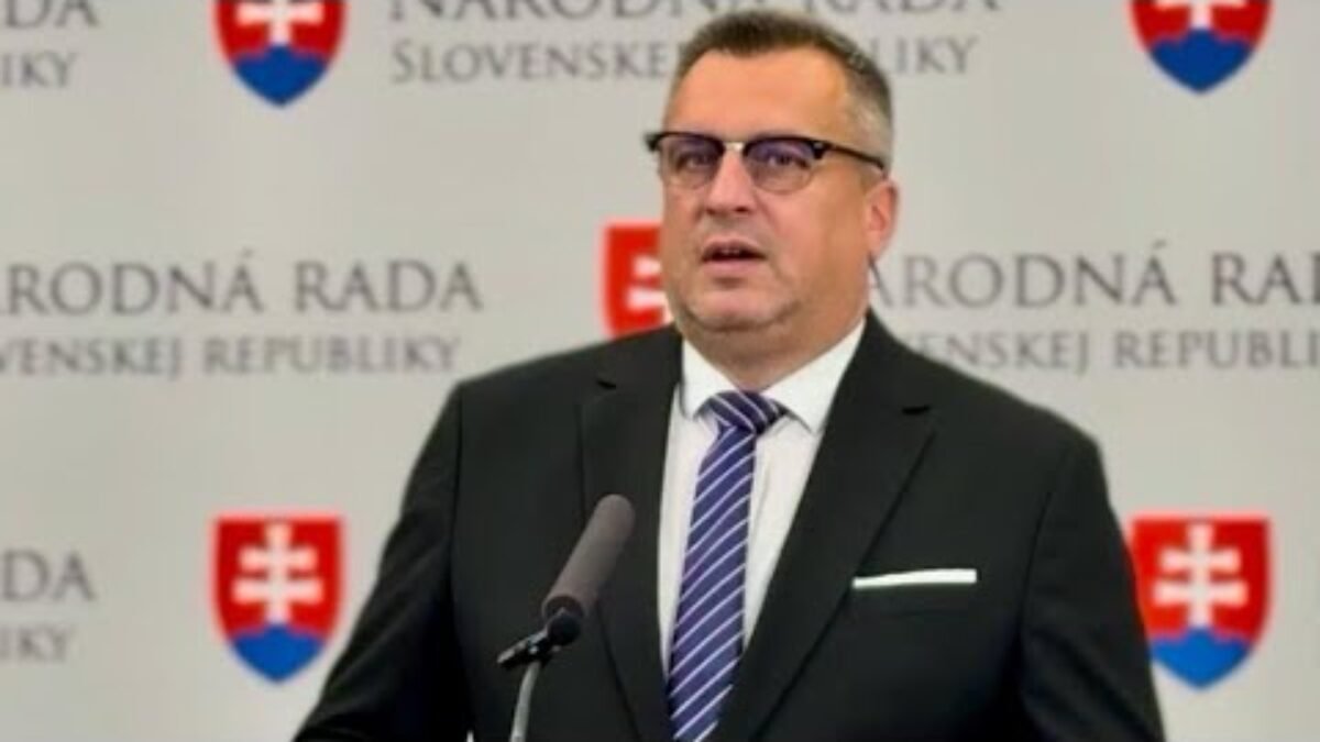 Veríme, že Slovensko zajtra uplatní svoje právo veta. Stop ❌ ďalším miliárdám na Ukrajinu. 💶