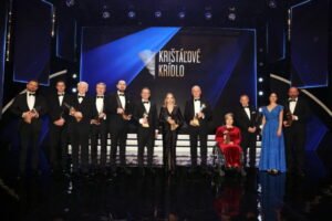 Ocenenia Krištáľové krídlo za rok 2024 sú rozdané, mimoriadnu cenu si odniesla Z...